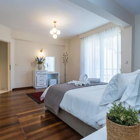 Grand By F & G Apartment Kastoria