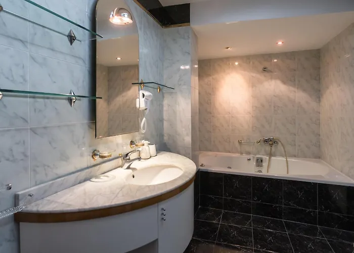 Grand By F & G Apartmán Kastoria